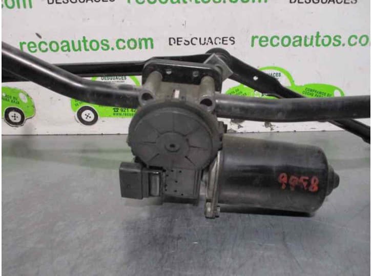 Recambio de motor limpia delantero para kia cee'd sw (ed) 2.0 crdi 140 referencia OEM IAM 2
