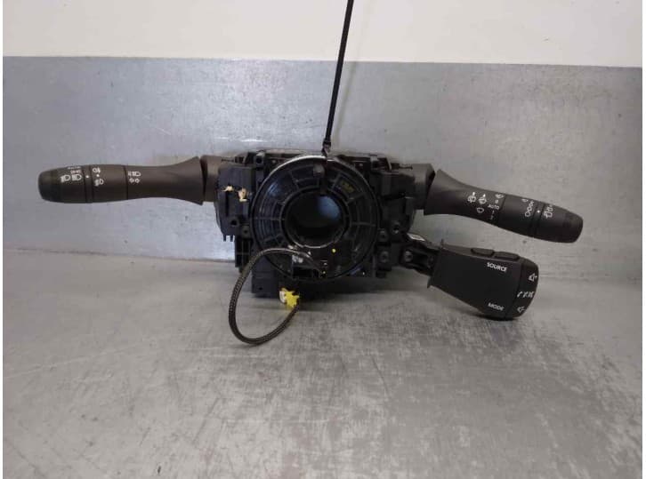 Recambio de mando luces para dacia sandero iii 1.0 tce 90 referencia OEM IAM 255670975R