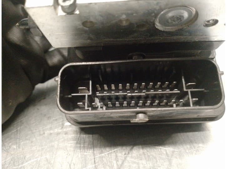 Recambio de abs para kia rio iv (yb, sc, fb) 1.0 t-gdi 100 referencia OEM IAM 58920H8200 5