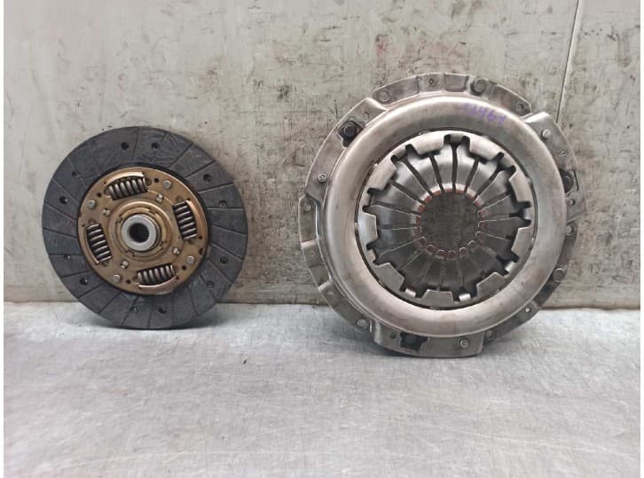 Recambio de kit embrague para daewoo nexia 1.5 (08, 68) referencia OEM IAM DWC05