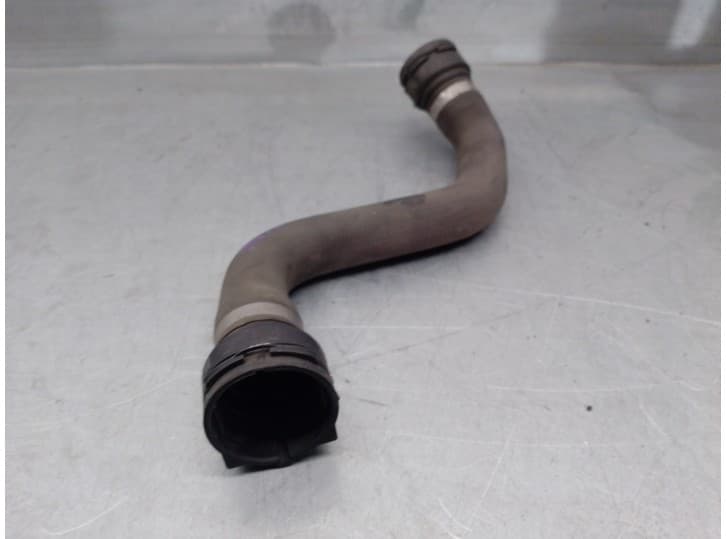 Recambio de tubo para bmw 1 (f21) 116 d referencia OEM IAM 17127811129 DE RADIADOR 4