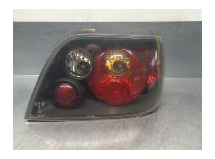 Recambio de piloto trasero derecho para citroën xsara (n1) 1.6 i referencia OEM IAM 6351J5