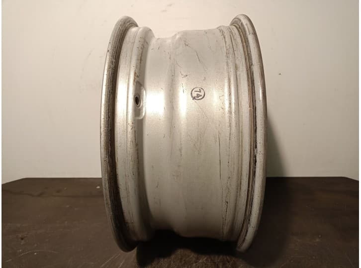 Recambio de llanta para bmw 1 (f20) 116 d referencia OEM IAM 6886302 R167JX16H2IS40 2