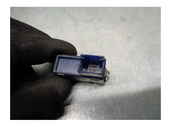 Recambio de interruptor para bmw x5 (e53) 3.0 d referencia OEM IAM 61318365579 3