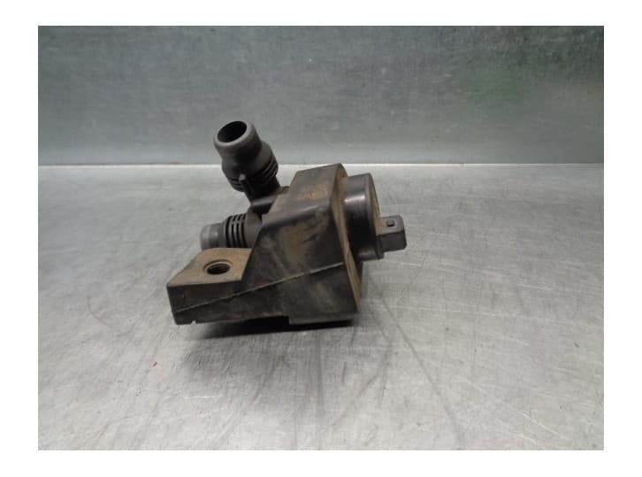 Recambio de bomba agua para bmw x5 (e53) 3.0 d referencia OEM IAM 419538 30953100 2