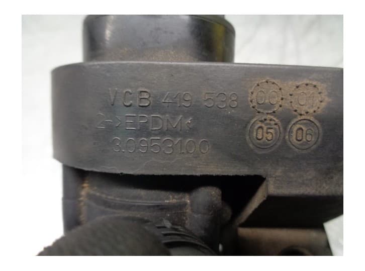 Recambio de bomba agua para bmw x5 (e53) 3.0 d referencia OEM IAM 419538 30953100 4