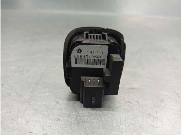 Recambio de mando para chrysler grand voyager (rg) 2.5 crd referencia OEM IAM 0SE451D5AC 2