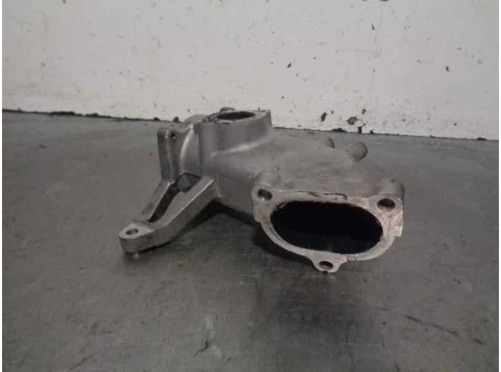 Recambio de tubo para ssangyong rodius ii 2.0 xdi referencia OEM IAM A67114106042 2