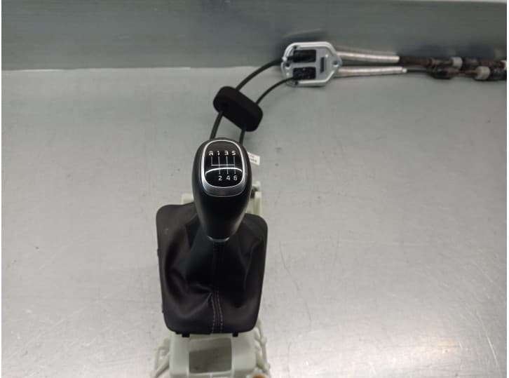 Recambio de palanca cambio para kia stonic (yb) 1.0 t-gdi referencia OEM IAM 43700H8300WK 3