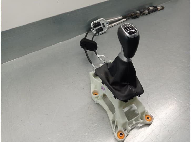Recambio de palanca cambio para kia stonic (yb) 1.0 t-gdi referencia OEM IAM 43700H8300WK 4