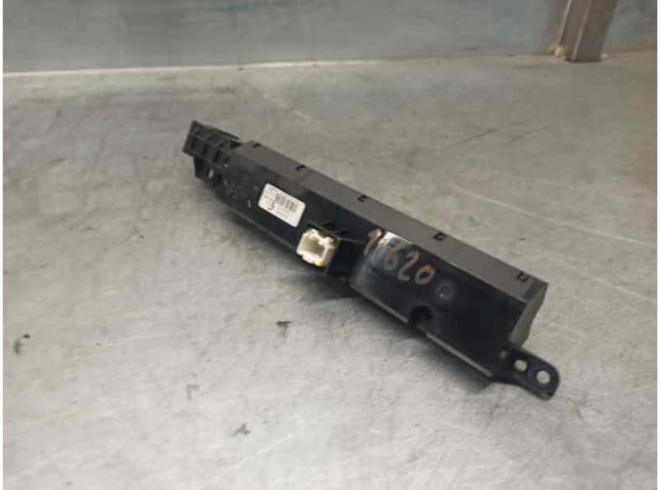 Recambio de pantalla multifuncion para mazda 5 (cr) 2.0 cd (cr19) referencia OEM IAM CC33B 5