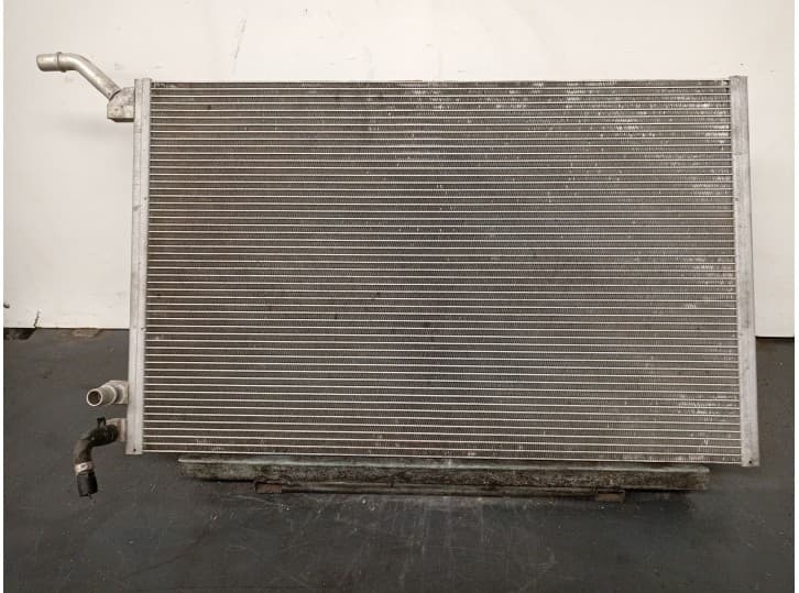 Recambio de radiador agua para jaguar xe (x760) 2.0 d referencia OEM IAM GX738K230BB