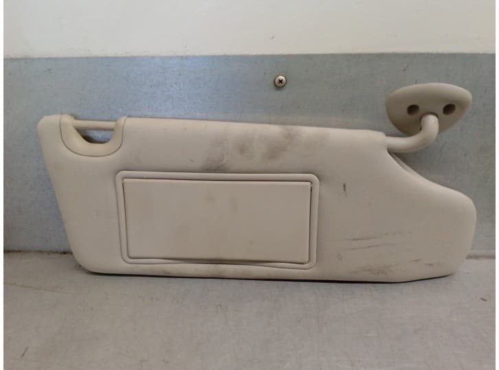 Recambio de parasol derecho para chevrolet hhr 2.4 referencia OEM IAM 25788230