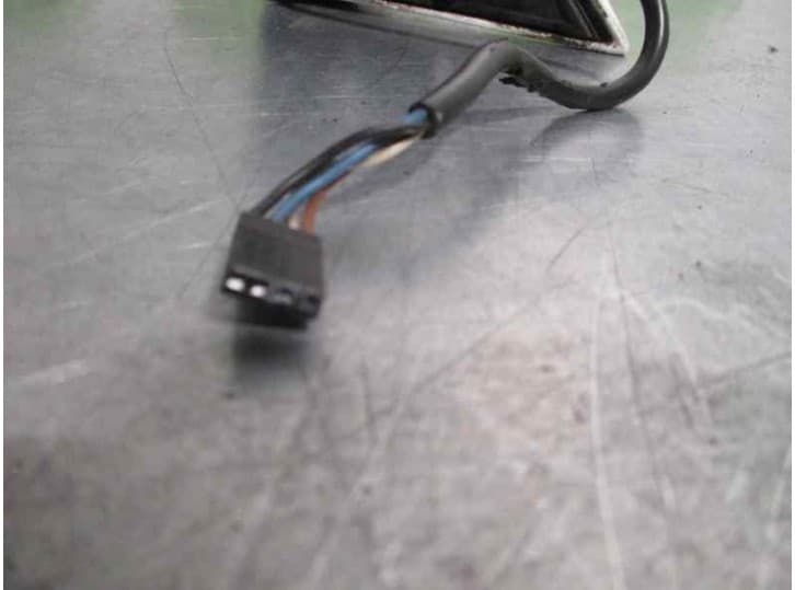 Recambio de retrovisor izquierdo para bmw 5 (e34) 525 tds referencia OEM IAM  4 PINES 4
