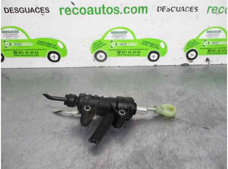 Recambio de bomba embrague para bmw x1 (e84) sdrive 18 d referencia OEM IAM 21526773670 2
