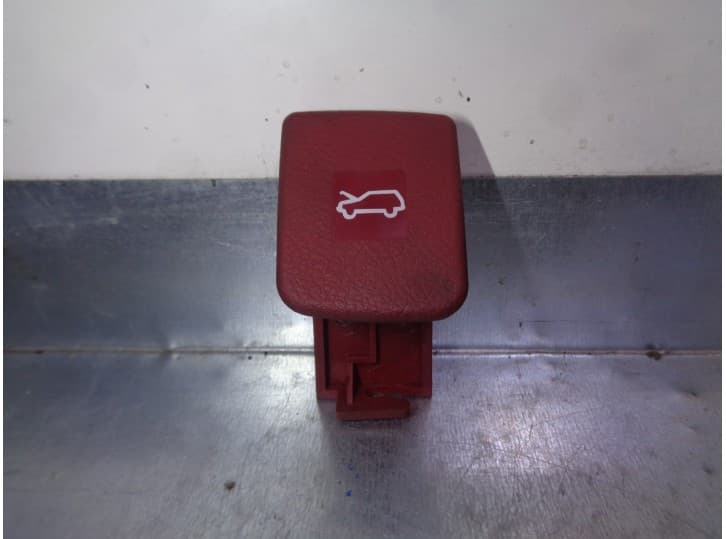 Recambio de cerradura capot para ssangyong kyron 2.0 xdi referencia OEM IAM 7114009000