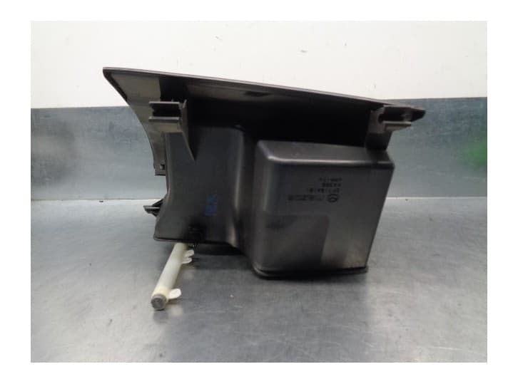 Recambio de guantera para mazda 2 (de_, dh_) 1.3 (de3fs) referencia OEM IAM DF7164161  CESTA 6B 2