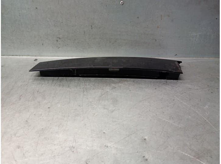 Recambio de moldura para opel corsa f (p2jo) 1.2 (68) referencia OEM IAM 39222099 39222099 3