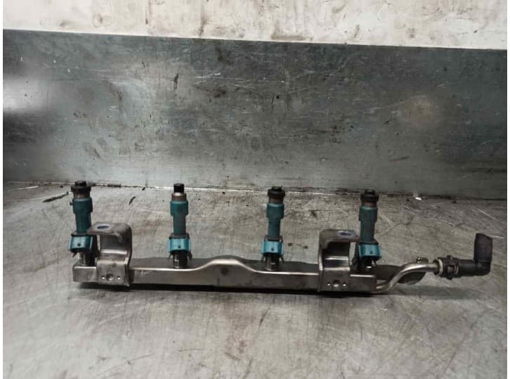Recambio de rampa inyectora para mazda 2 (de_, dh_) 1.3 (de3fs) referencia OEM IAM Z62213150