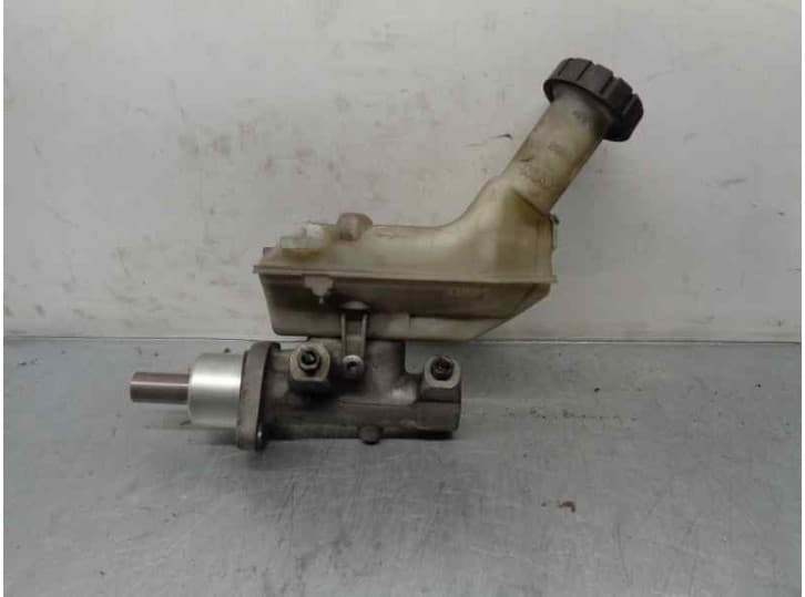 Recambio de bomba freno para nissan note (e11, ne11) 1.4 referencia OEM IAM 46010AX701