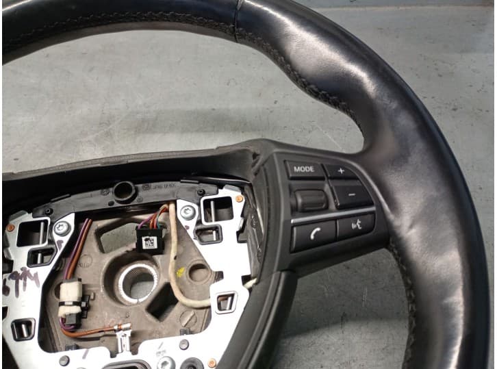 Recambio de volante para bmw 5 (f10) 530 d referencia OEM IAM 32302253647 32302253647 5