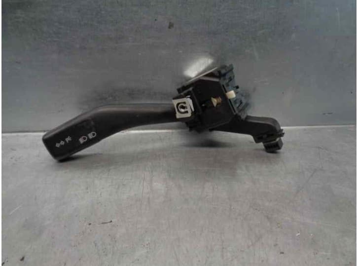 Recambio de mando luces para audi a3 (8p1) 2.0 tdi 16v referencia OEM IAM 8P0953513A