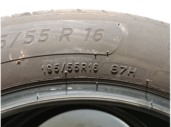 Recambio de neumatico/s para kia stonic (yb) 1.2 cvvt referencia OEM IAM 19555R1687H 5