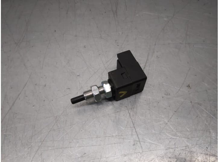 Recambio de interruptor para kia rio iii (ub) 1.4 crdi referencia OEM IAM 4731653 2