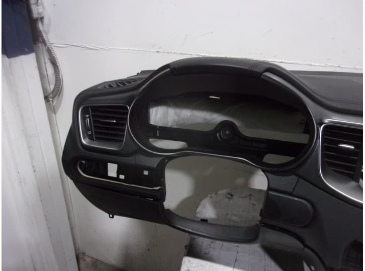 Recambio de salpicadero para kia xceed (cd) 1.0 t-gdi referencia OEM IAM  NEGRO 2