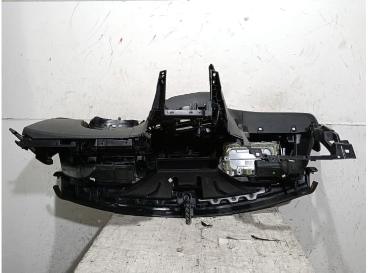 Recambio de salpicadero para opel corsa f (p2jo) 1.2 (68) referencia OEM IAM 5538237 5