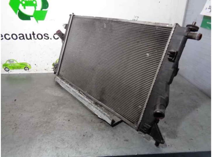 Recambio de radiador agua para mazda 5 (cr) 2.0 cd (cr19) referencia OEM IAM 4220008431 4