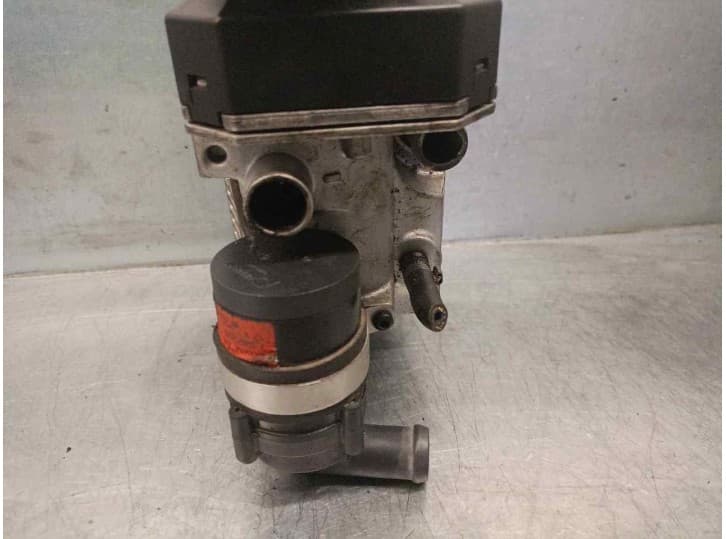 Recambio de calentador agua para bmw 3 (e46) 320 d referencia OEM IAM 64128383759 3