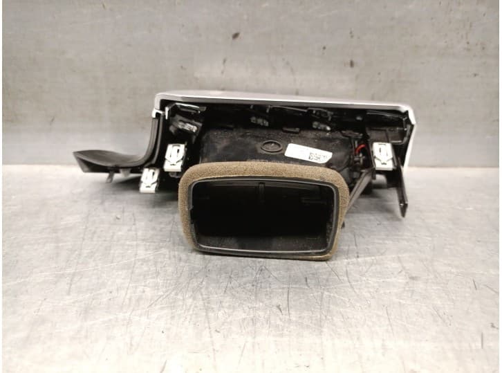 Recambio de aireador para bmw 5 (g30, f90) 520 d referencia OEM IAM 9329545 64229329545 2