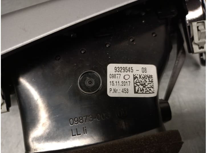 Recambio de aireador para bmw 5 (g30, f90) 520 d referencia OEM IAM 9329545 64229329545 4