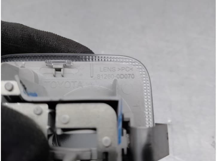 Recambio de luz interior para toyota yaris (_p13_) 1.0 (ksp130_) referencia OEM IAM 812600D070 3