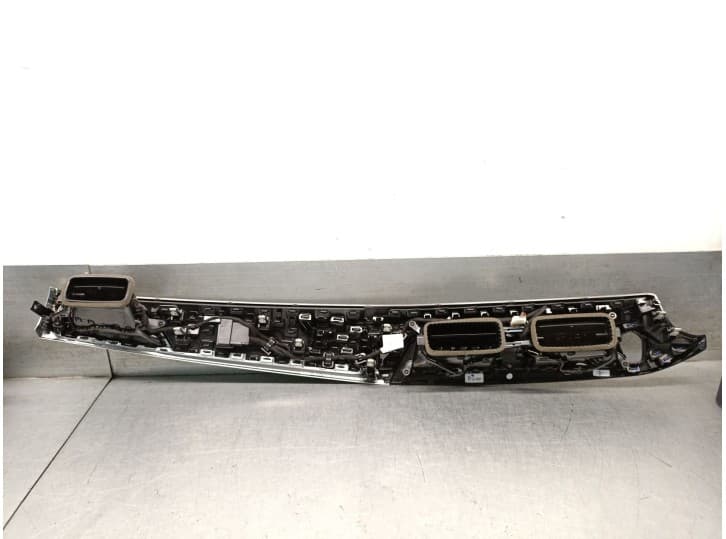 Recambio de rejilla aireadora para bmw 5 (g30, f90) 520 d referencia OEM IAM 932957909 3