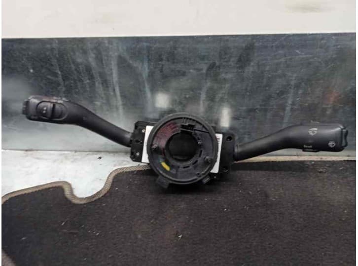 Recambio de mando luces para seat toledo ii (1m2) 2.3 v5 referencia OEM IAM 8L0953513J