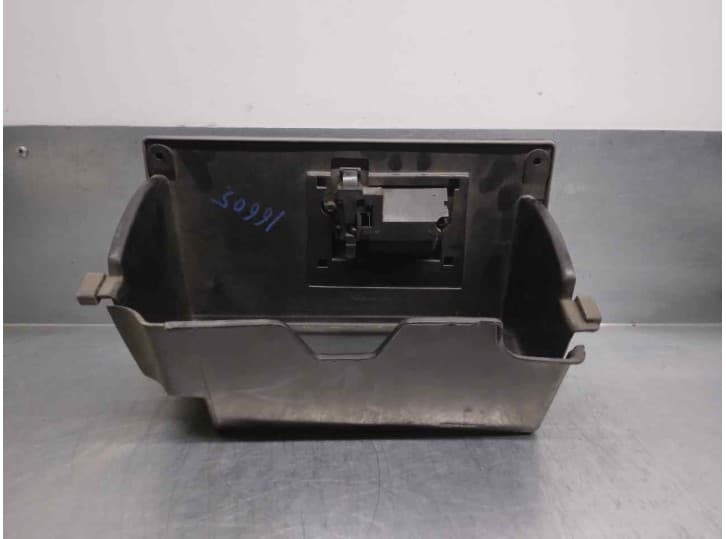 Recambio de guantera para ford explorer 4.0 v6 cat referencia OEM IAM F37B1006015AC 2