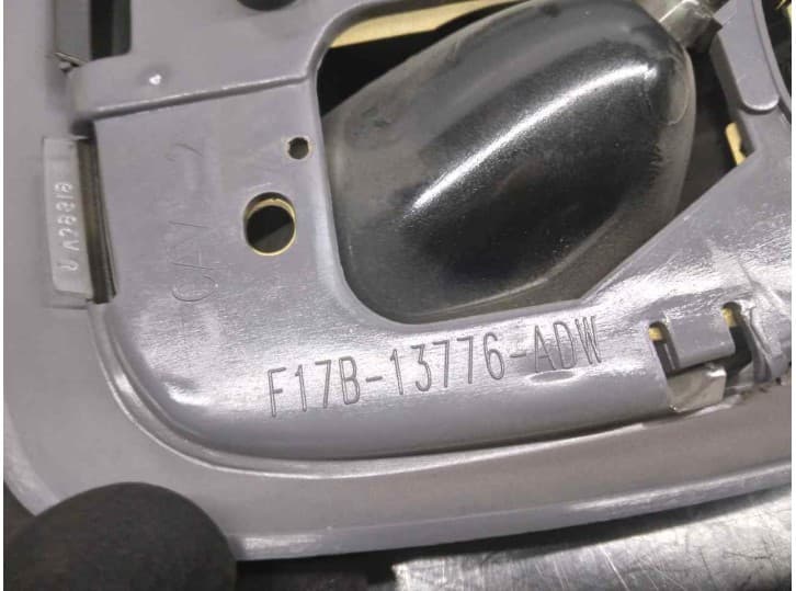 Recambio de luz interior para ford explorer 4.0 v6 cat referencia OEM IAM F17B13776ADW 3