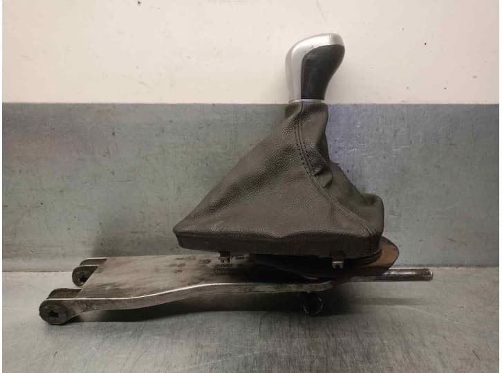 Recambio de palanca cambio para bmw 1 (e87) 118 i referencia OEM IAM 25117532492