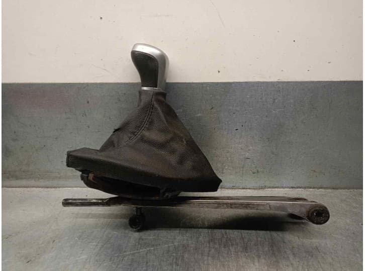 Recambio de palanca cambio para bmw 1 (e87) 118 i referencia OEM IAM 25117532492 2