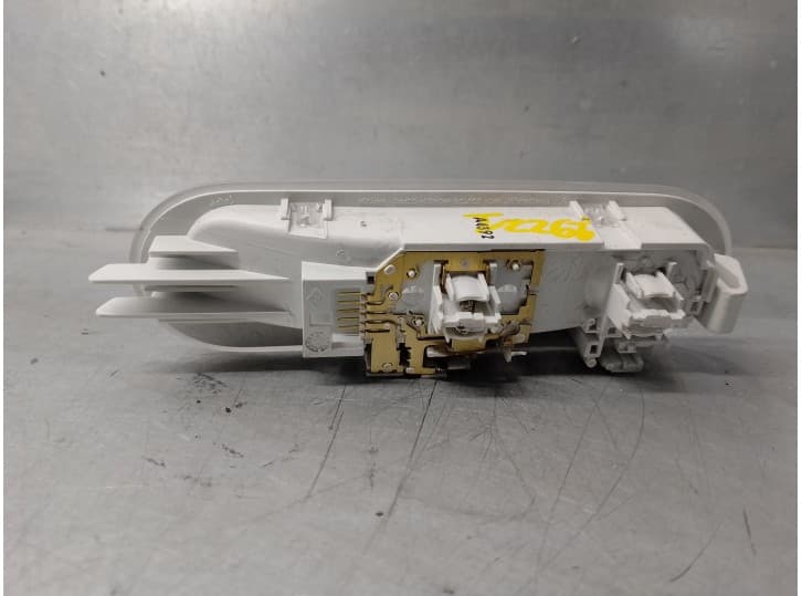 Recambio de luz interior para dacia logan ii 1.2 referencia OEM IAM 8200074362 2