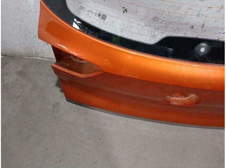 Recambio de porton trasero para mg zs suv (azs1) 1.5 vti referencia OEM IAM 5539073 3