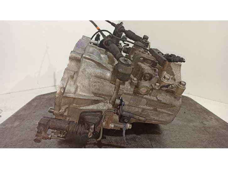 Recambio de caja cambios para hyundai i30 (fd) 1.6 crdi referencia OEM IAM S81767  570560 2