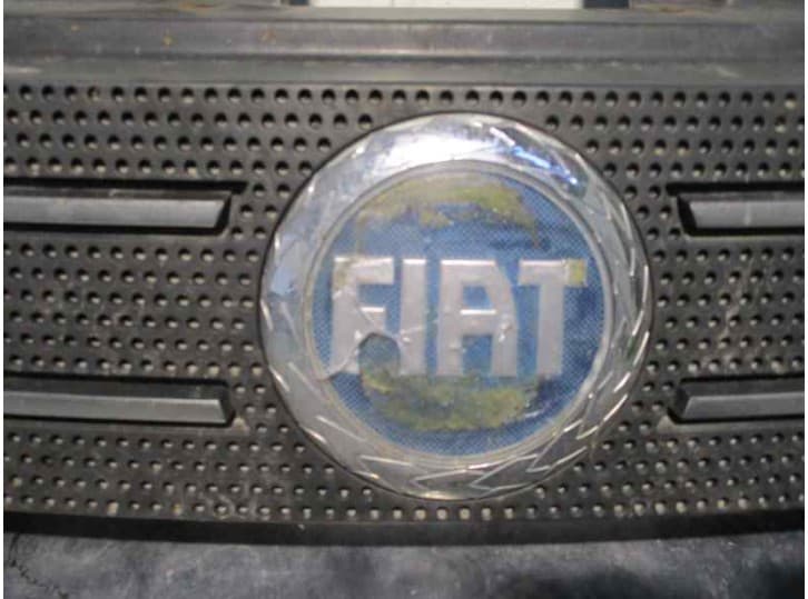 Recambio de rejilla delantera para fiat idea (350_) 1.9 jtd referencia OEM IAM 735357980 2