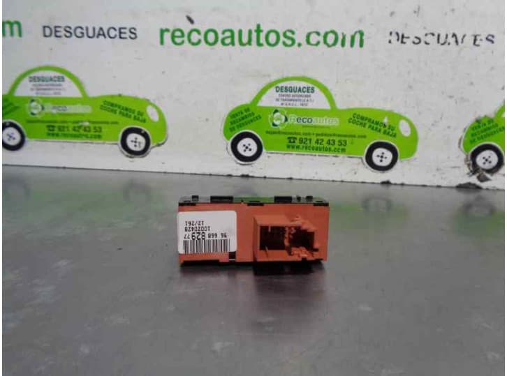 Recambio de mando para citroën c4 ii (nc_) 1.6 vti 120 referencia OEM IAM 9666882977 3