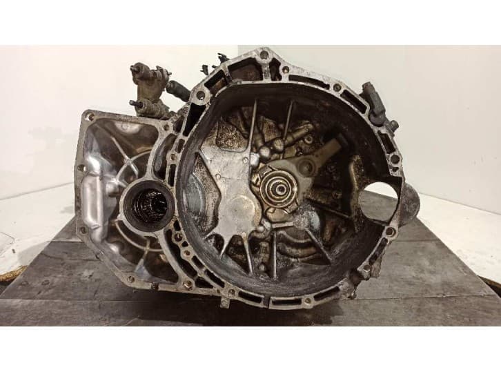 Recambio de caja cambios para nissan x-trail i (t30) 2.2 dci referencia OEM IAM YD4  8H52