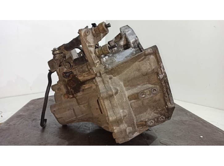 Recambio de caja cambios para nissan x-trail i (t30) 2.2 dci referencia OEM IAM YD4  8H52 4
