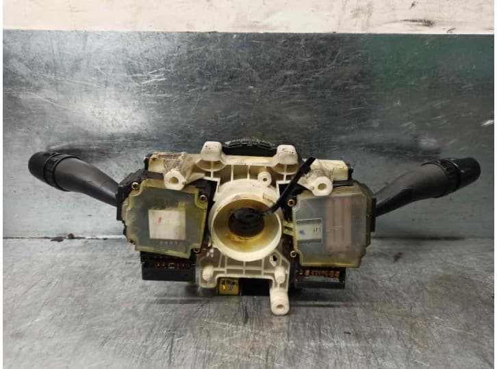 Recambio de mando luces para hyundai elantra iii (xd) 1.6 referencia OEM IAM 934002D110 2