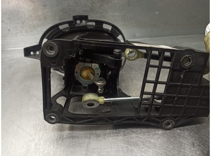 Recambio de palanca cambio para nissan note (e12) 1.5 dci referencia OEM IAM 341013VU0A 2